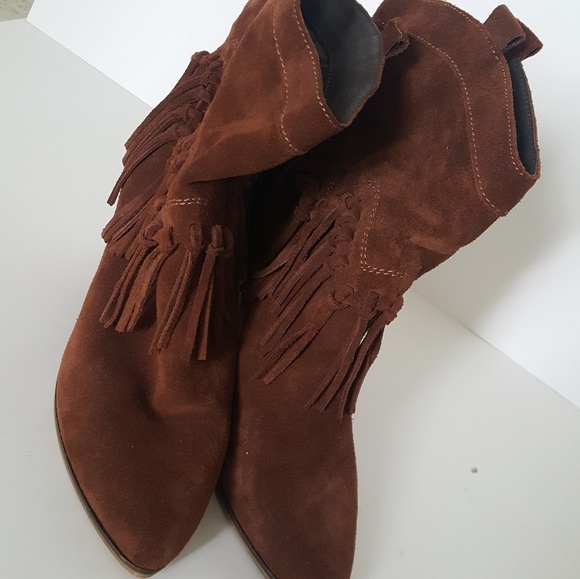 🍀SALE🍀Aldo Brown Fringe Booties - Picture 1 of 8